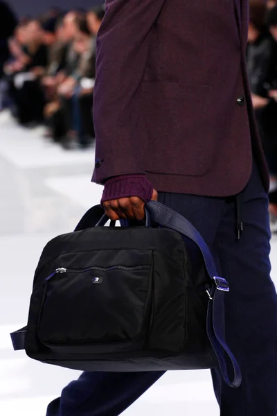 Look 97
